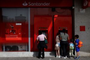Santander's profit rises as Spain offsets UK weakness