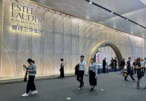 Estee Lauder lifts annual profit view on US, China demand recovery