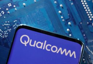Qualcomm jumps as AI sparks rebound in Chinese smartphone market