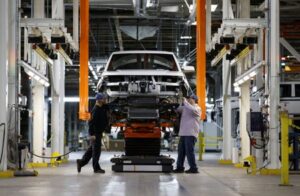 Commercial aircraft, motor vehicles lift US factory orders
