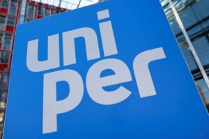 Exclusive-Uniper's dormant Russian gas contracts may pose hurdle to listing