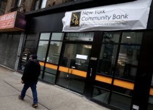 Fitch downgrades New York Community Bancorp to 'BB'