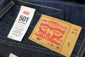 Levi Strauss settles lawsuit against Italy's Brunello Cucinelli over trademarked tab