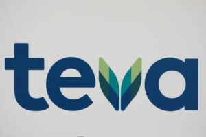 Teva Pharm Q1 profit misses estimates, revenue rises
