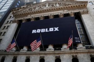 Roblox forecast cut adds to videogame gloom, shares fall most in two years