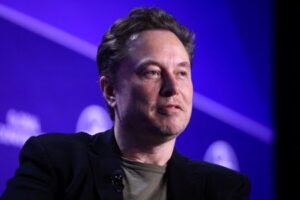 Australian regulator says Musk's X should not set limits of internet law