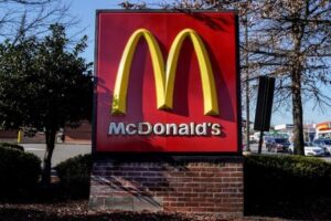 McDonald's to launch $5 meal deal to lure low-income diners, Bloomberg News reports