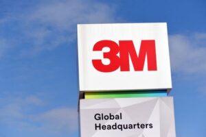 3M shareholders vote down executives' pay packages in annual meeting
