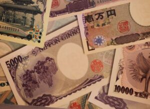 Hedge funds play a weak Japanese yen