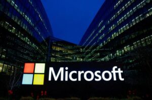Microsoft promotes new tools for making AI software