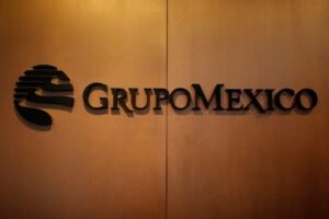 Exclusive-Grupo Mexico's Asarco to reopen U.S. copper smelter amid surging prices