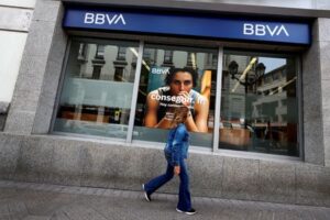 Sabadell tells shareholders that BBVA bid process may last until 2025