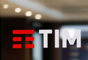 Brazil's TIM may benefit from Telecom Italia's network sale
