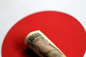 Veteran BOJ watcher warns Japanese households facing more pain from weak yen