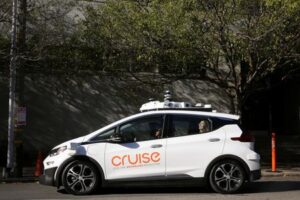 GM self-driving unit Cruise names new CEO as it seeks turnaround