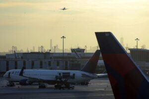 JFK Airport's New Terminal One issues $2.55 billion in bonds to refinance overhaul loans
