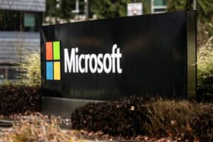 Microsoft informs customers that Russian hackers spied on emails