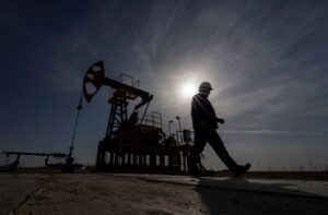 Oil prices inch up on large US crude stock draw