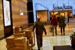 Saks owner to buy Neiman Marcus, source says