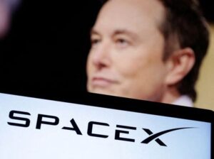 Musk says SpaceX will move headquarters to Texas from California