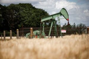 Oil prices drop as US recession fears spark broader selloff