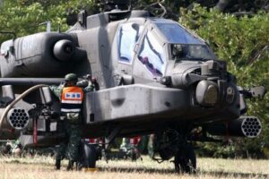 Poland closer to buying Apache helicopters after offset deals with GE and Boeing