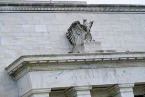 Fed policymakers say they are ready to cut interest rates