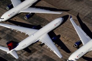 Delta Air signals improvement in unit revenue trends