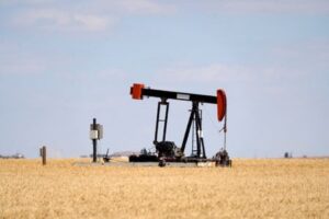 Oil prices rise as US production slowly resumes after hurricane