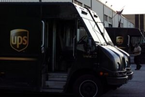 UPS sees profit in US Postal Service work that dragged down FedEx earnings