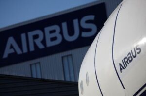 Airbus misses on operating profit, raises A350 output goal