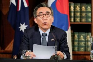 South Korea's top diplomat warns of rising economic competition with China