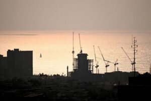 Israel Q1 economic growth rebounds 14.1%, lifted by shopping, building