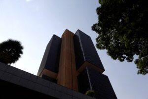 Brazil's central bank sees stronger growth, higher FX since latest policy meeting