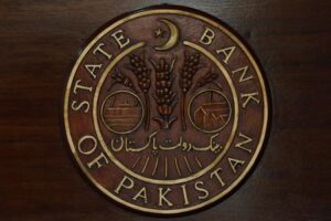 Pakistan central bank expected to hold rates on Monday ahead of IMF deal, Reuters poll finds