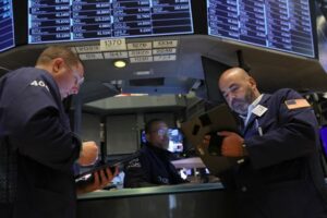 Stocks In News: FFIE, DWAC, LVTX